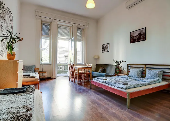 Pal'S Hostel And Apartments Budapest
