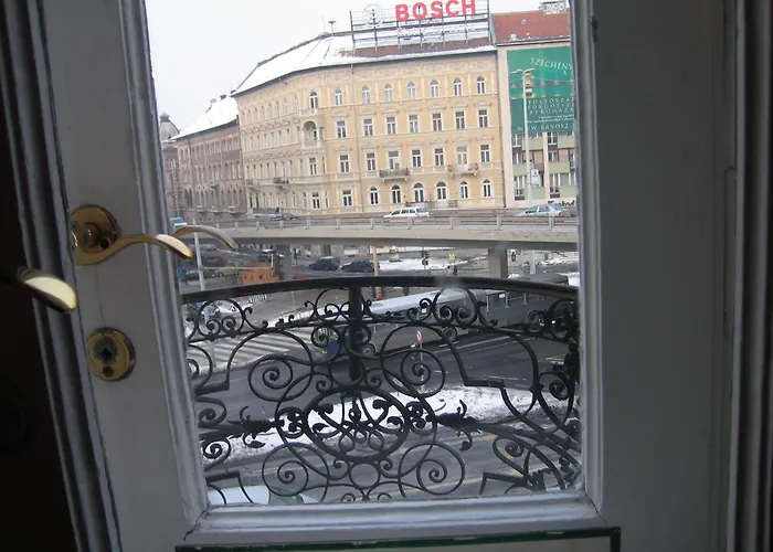 Locomotive Hostel Budapest